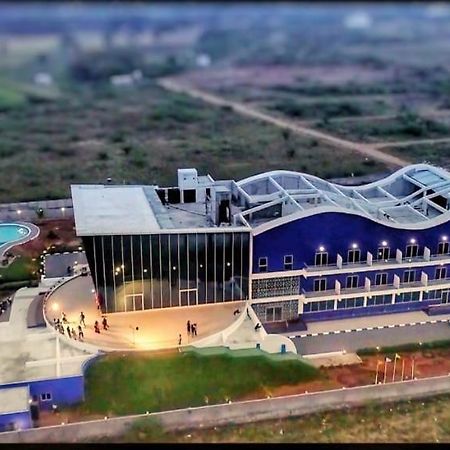 Silver Stone Park Resort, Kovilpatti Екстер'єр фото