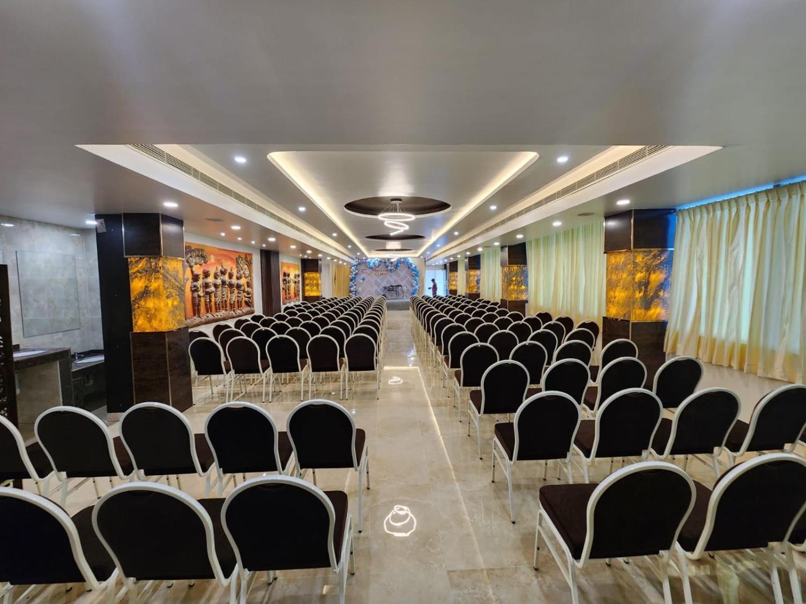 Silver Stone Park Resort, Kovilpatti Екстер'єр фото