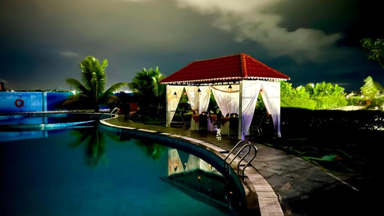 Silver Stone Park Resort, Kovilpatti Екстер'єр фото