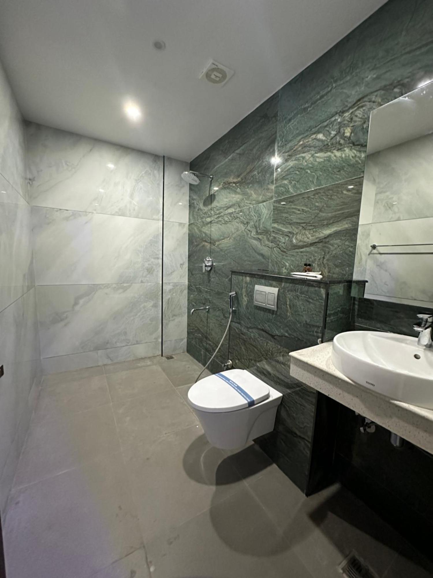 Silver Stone Park Resort, Kovilpatti Екстер'єр фото
