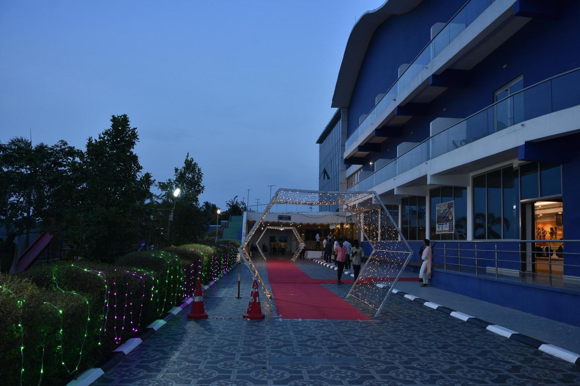 Silver Stone Park Resort, Kovilpatti Екстер'єр фото